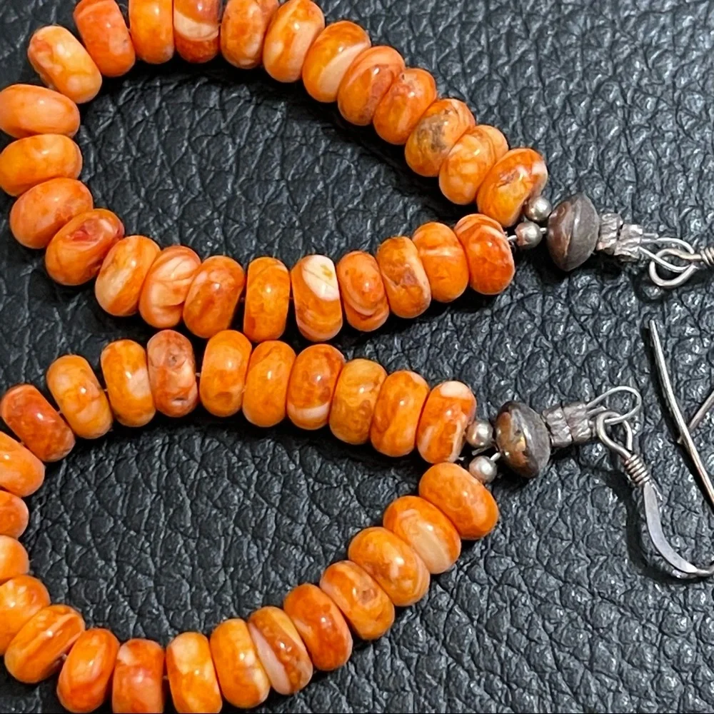 Orange beaded earrings - Picture 3 of 3